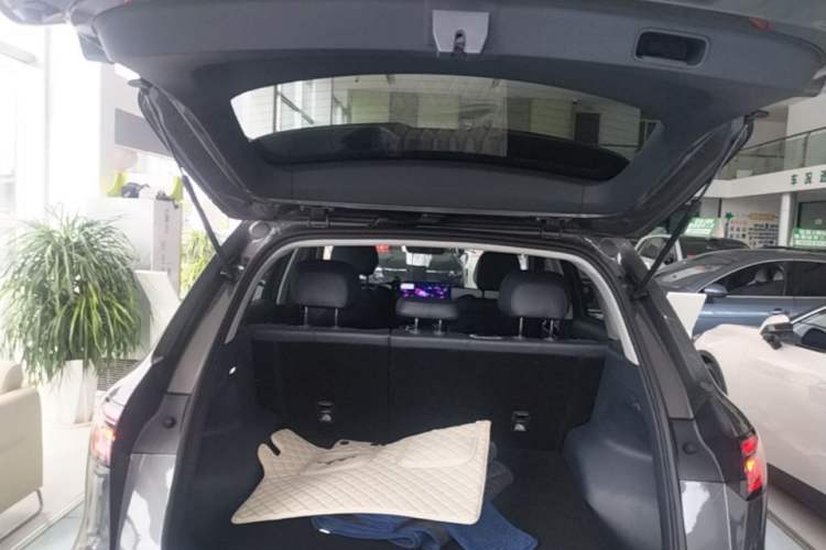 Used Geely Galaxy E5 2026 Model 530km Launch Edition Trunk