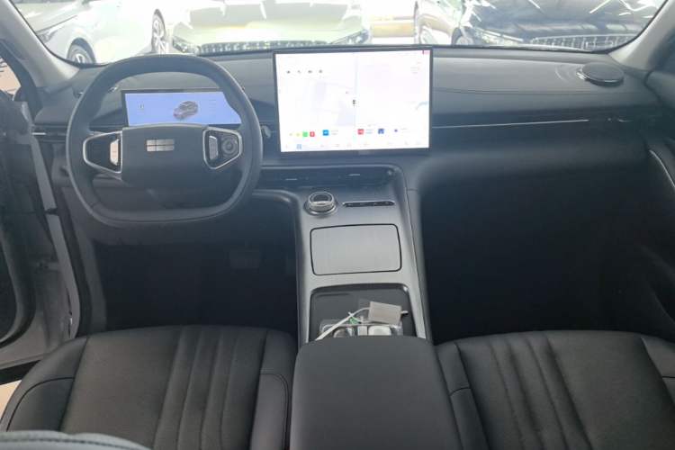Used Geely Galaxy E5 2026 Model 530km Launch Edition Center Console