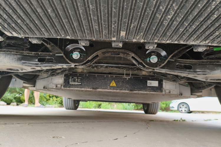 Used Geely Galaxy E5 2026 Model 610km Long-Distance Edition Chassis Rear