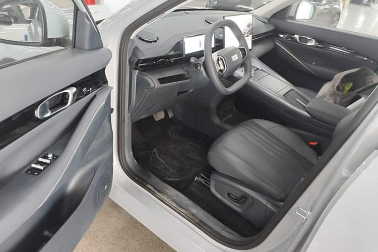 Used Geely Galaxy E5 2026 Model 530km Launch Edition Driver Seat