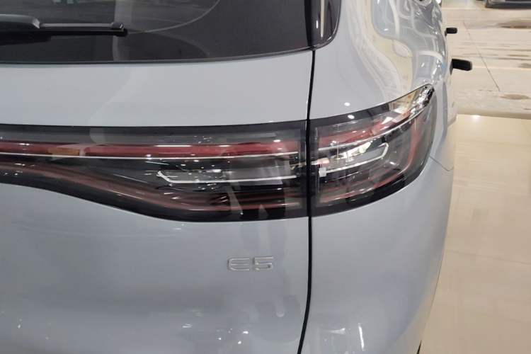 Used Geely Galaxy E5 2026 Model 530km Exploration Edition Exterior 3