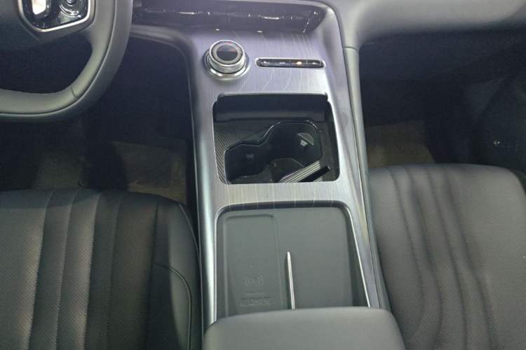 Used Geely Galaxy E5 2026 Model 530km Exploration Edition Gear Lever