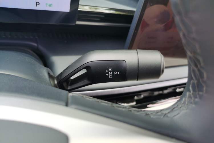 Used Geely Galaxy E5 2026 Model 610km Exploration+ Edition Gear Lever