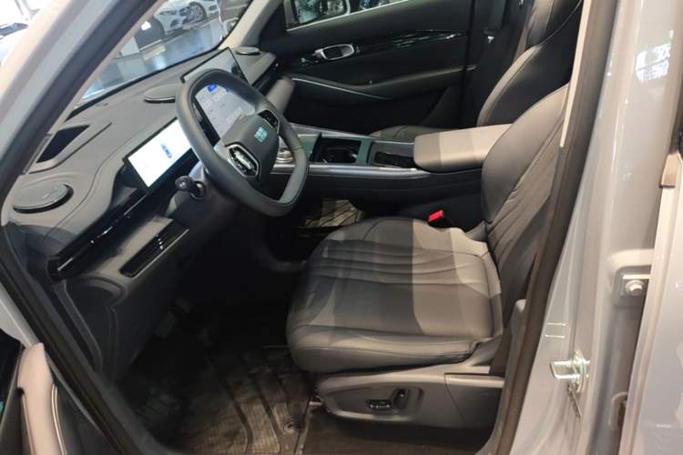 Used Geely Galaxy E5 2026 Model 610km Exploration+ Edition Left Front Seat