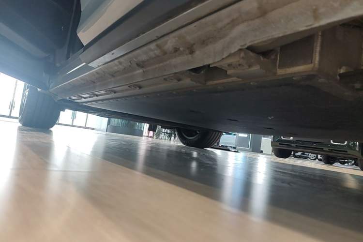 Used Geely Galaxy E5 2026 Model 610km Exploration+ Edition Left Side Sill