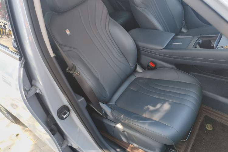 Used Geely Galaxy E5 2026 Model 610km Long-Distance Edition Right Front Seat