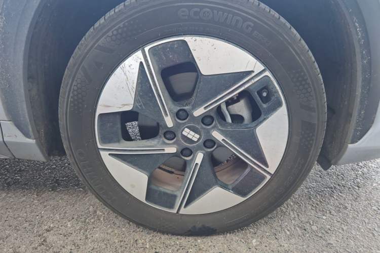 Used Geely Galaxy E5 2026 Model 530km Exploration Edition Right Front Wheel Hub