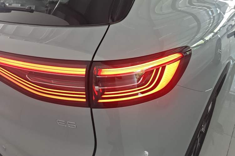 Used Geely Galaxy E5 2026 Model 530km Launch Edition Right Rear Taillight