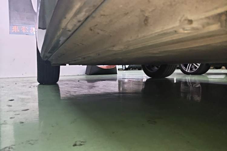 Used Geely Galaxy E5 2026 Model 610km Long-Distance Edition Right Side Sill