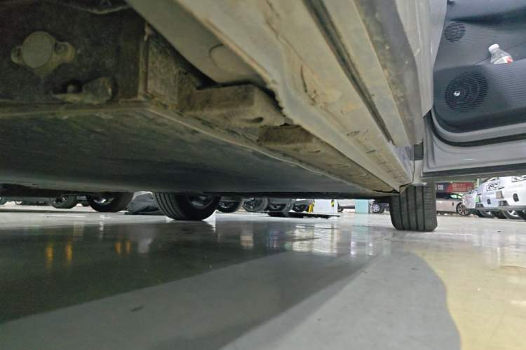 Used Geely Galaxy E5 2026 Model 530km Exploration Edition Right Side Sill
