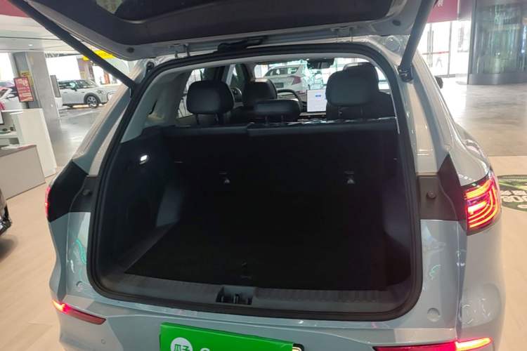 Used Geely Galaxy E5 2026 Model 610km Exploration+ Edition Trunk