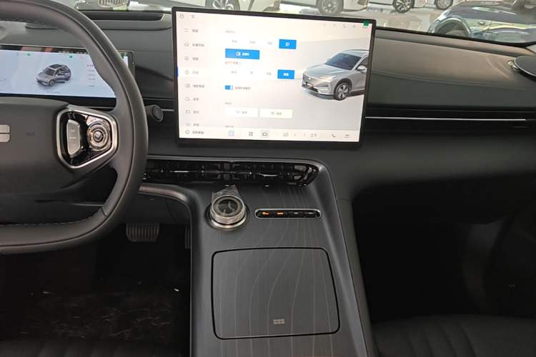 Used Geely Galaxy E5 2026 Model 530km Exploration Edition Audio And AC Panel