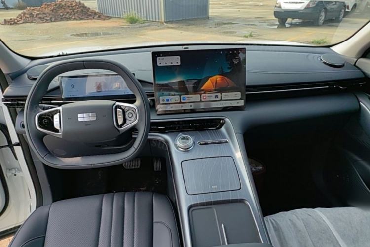 Used Geely Galaxy E5 2026 Model 530km Launch Edition Center Console