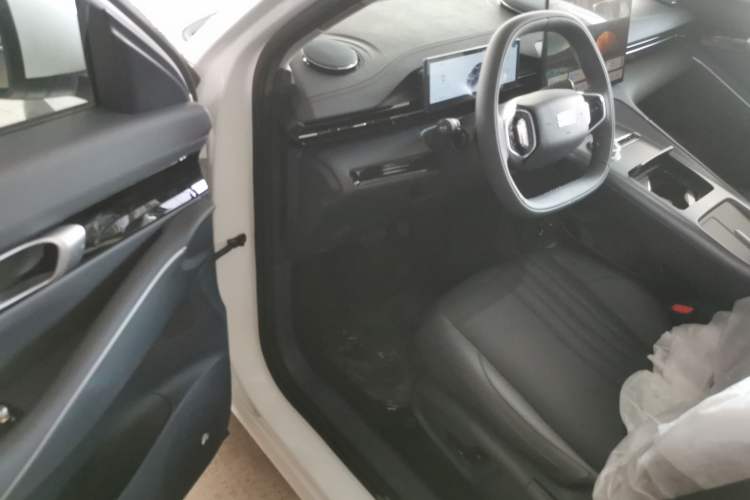 Used Geely Galaxy E5 2026 Model 530km Launch Edition Driver Seat