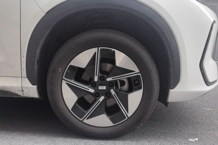 Used Geely Galaxy E5 2026 Model 530km Launch Edition Exterior 2