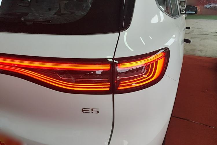 Used Geely Galaxy E5 2026 Model 530km Launch Edition Exterior 3
