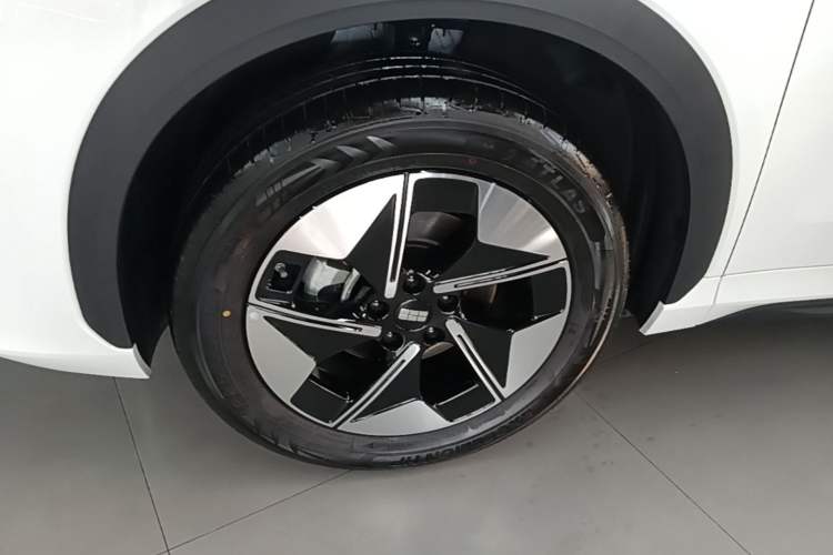Used Geely Galaxy E5 2026 Model 530km Exploration Edition Exterior 4