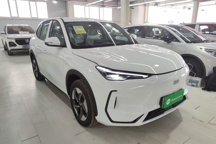 Used Geely Galaxy E5 2026 Model 530km Launch Edition Front Right 45 Deg