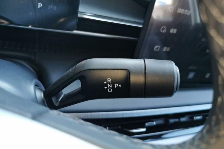 Used Geely Galaxy E5 2026 Model 530km Launch Edition Gear Lever