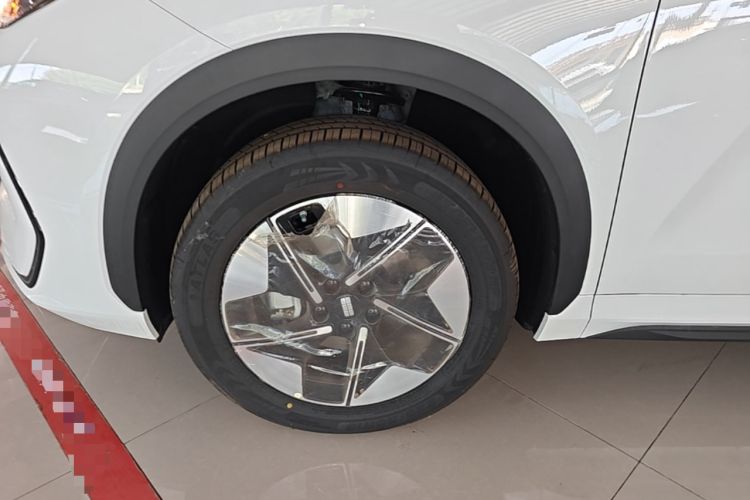 Used Geely Galaxy E5 2026 Model 530km Exploration Edition Left Front Wheel Hub