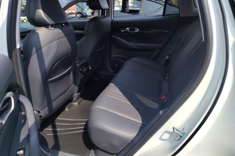 Used Geely Galaxy E5 2026 Model 530km Exploration Edition Left Rear Seat