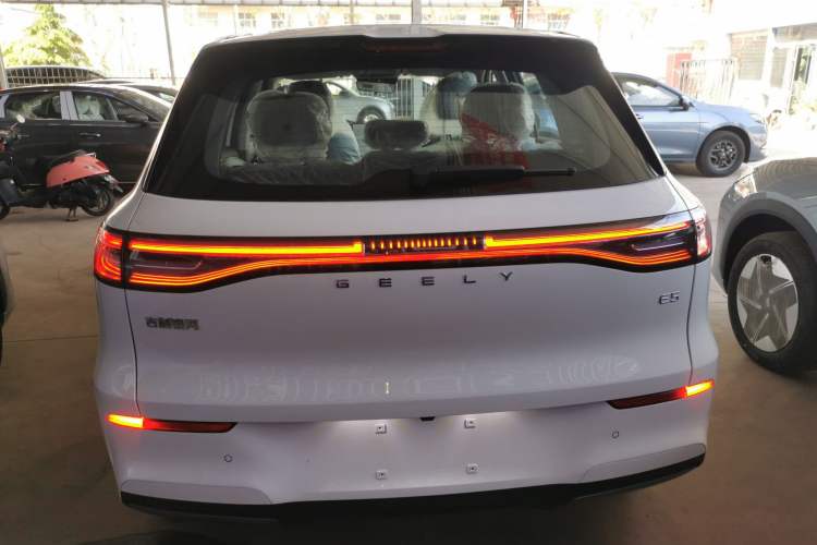Used Geely Galaxy E5 2026 Model 530km Launch Edition Rear