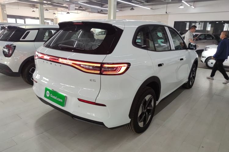 Used Geely Galaxy E5 2026 Model 530km Launch Edition Rear Right 45 Deg
