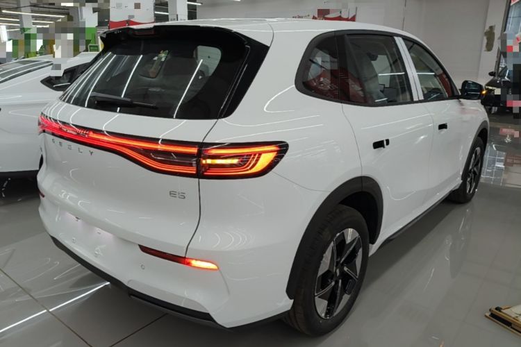 Used Geely Galaxy E5 2026 Model 530km Launch Edition Rear Right 45 Deg