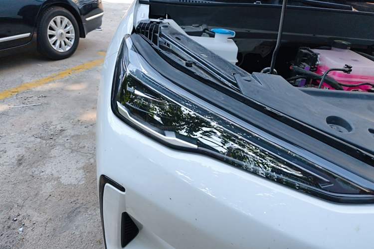 Used Geely Galaxy E5 2026 Model 530km Launch Edition Right Front Headlight