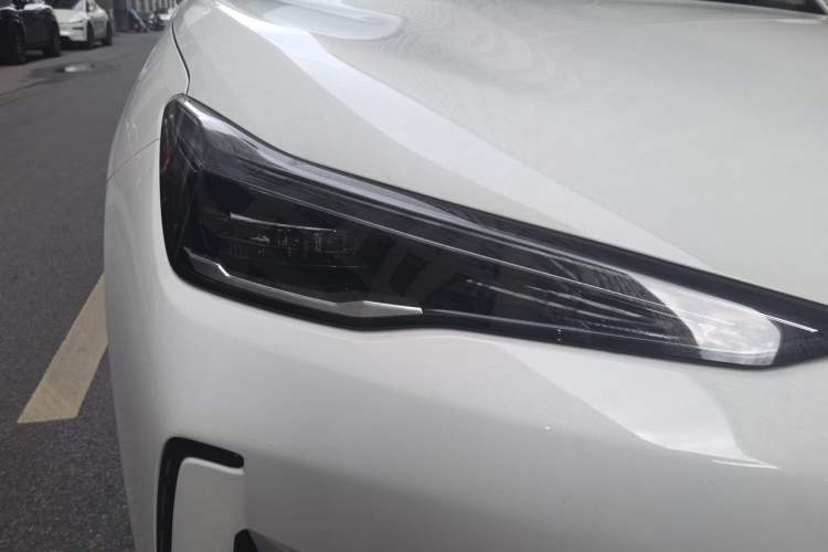 Used Geely Galaxy E5 2026 Model 530km Launch Edition Right Front Headlight