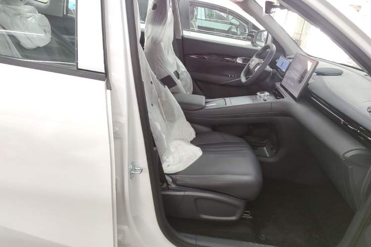 Used Geely Galaxy E5 2026 Model 530km Launch Edition Right Front Seat