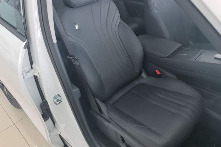 Used Geely Galaxy E5 2026 Model 530km Exploration Edition Right Front Seat