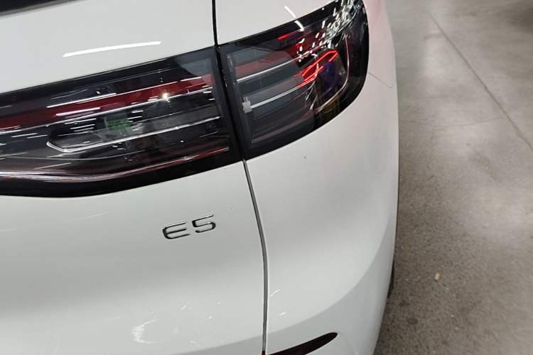Used Geely Galaxy E5 2026 Model 530km Exploration Edition Right Rear Taillight