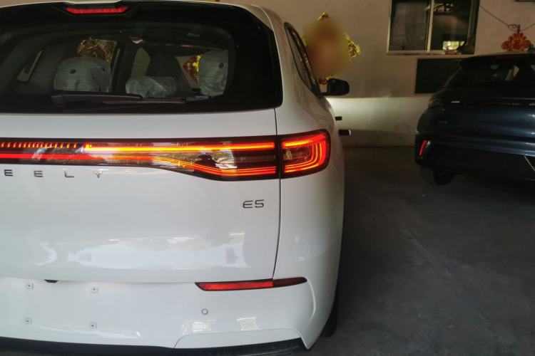 Used Geely Galaxy E5 2026 Model 530km Launch Edition Right Rear Taillight