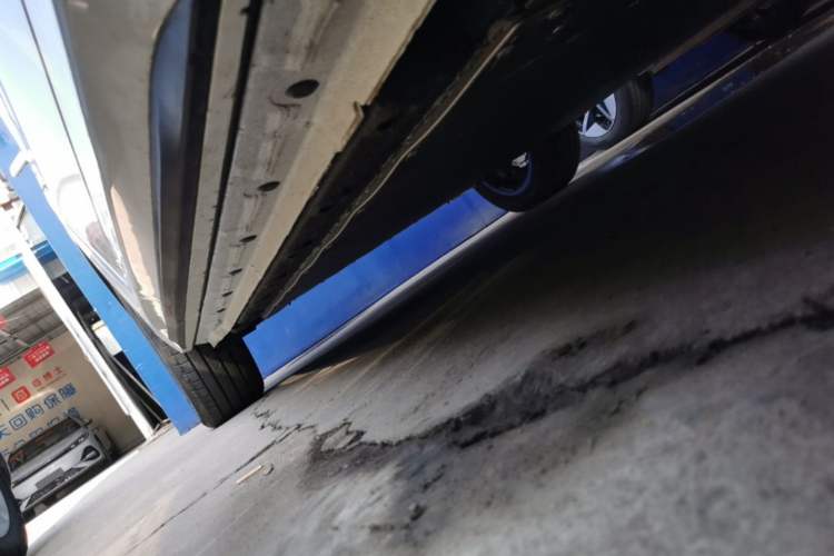 Used Geely Galaxy E5 2026 Model 530km Launch Edition Right Side Sill