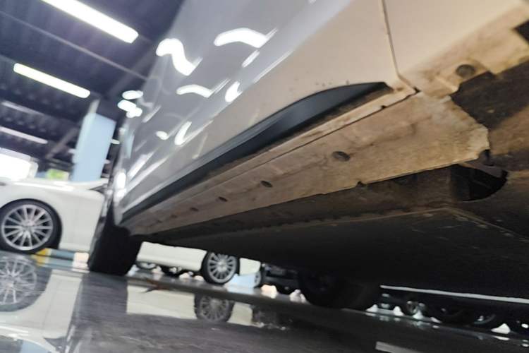 Used Geely Galaxy E5 2026 Model 530km Exploration Edition Right Side Sill