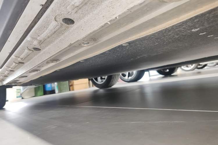 Used Geely Galaxy E5 2026 Model 610km Exploration+ Edition Right Side Sill