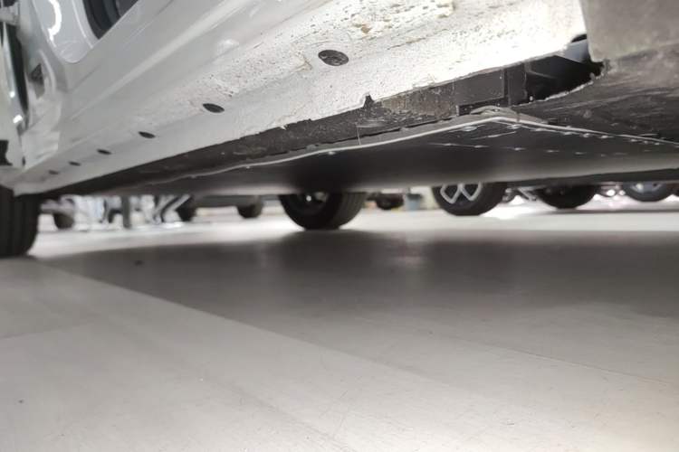 Used Geely Galaxy E5 2026 Model 530km Launch Edition Right Side Sill