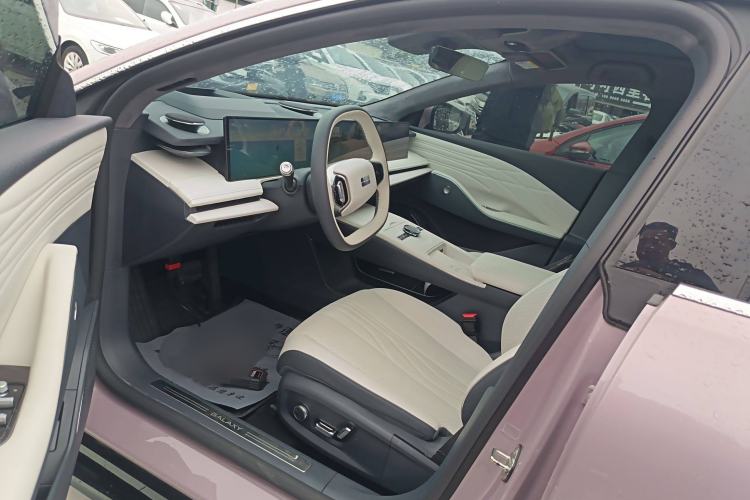Used Geely Galaxy E8 2024 550 km Range Rear-Drive MAX Interior 3