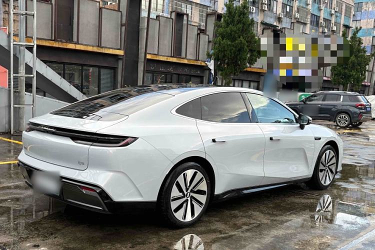 Used Geely Galaxy E8 2024 665 km Range Rear-Drive Starship Long-Range Version Exterior 13