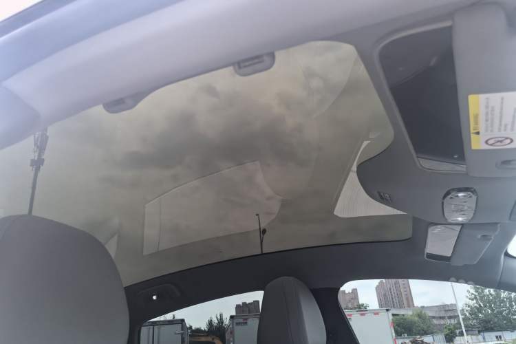Used Geely Galaxy E8 2025 575 km Intelligent Driving Edition Interior 6