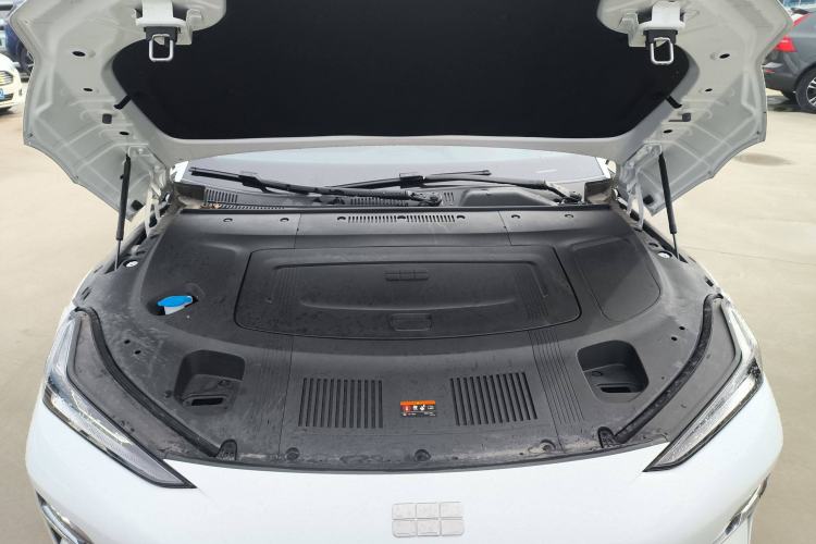 Used Geely Galaxy E8 2024 665 km Range Rear-Drive Starship Long-Range Version Engine Bay