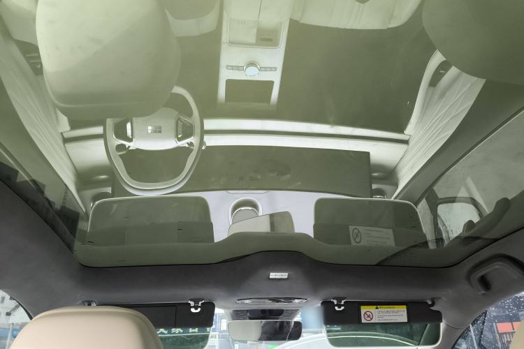 Used Geely Galaxy E8 2024 665 km Range Rear-Drive Starship Long-Range Version Headliner