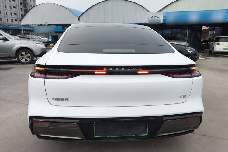 Used Geely Galaxy E8 2024 665 km Range Rear-Drive Starship Long-Range Version Rear