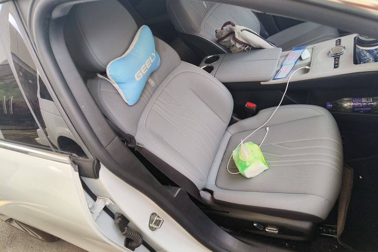 Used Geely Galaxy E8 2024 550 km Range Rear-Drive MAX Right Front Seat