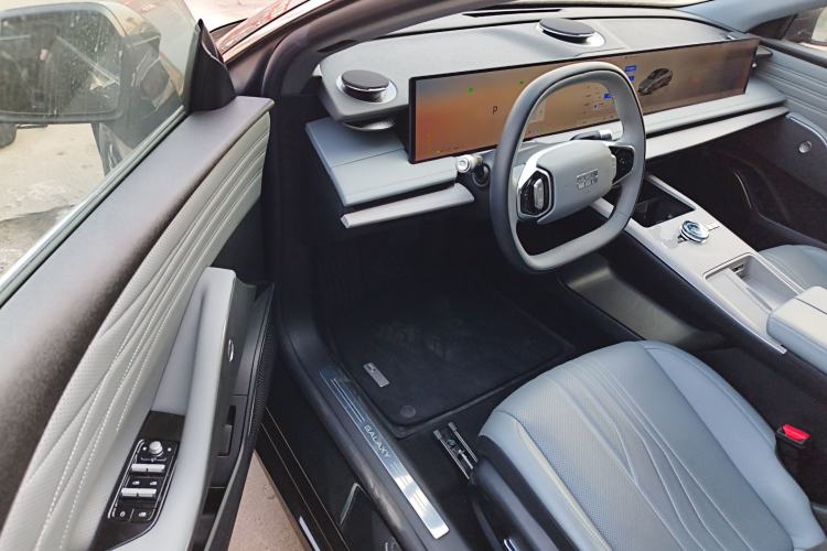 Used Geely Galaxy E8 2024 550 km Range Rear-Wheel-Drive PRO Driver Seat