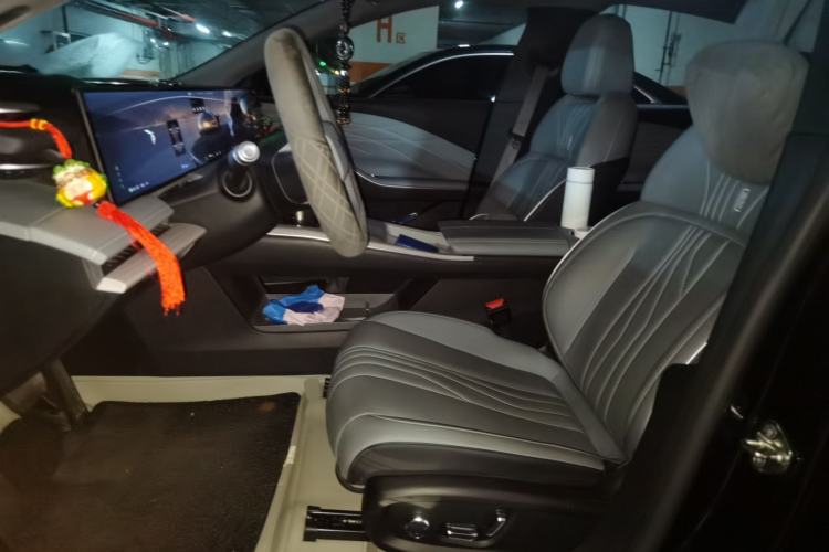 Used Geely Galaxy E8 2024 550 km Range Rear-Drive MAX Driver Seat