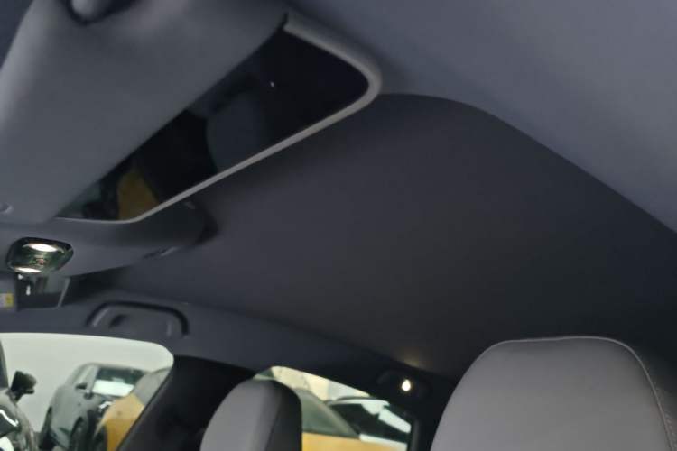 Used Geely Galaxy E8 2024 550 km Range Rear-Wheel-Drive PRO Headliner