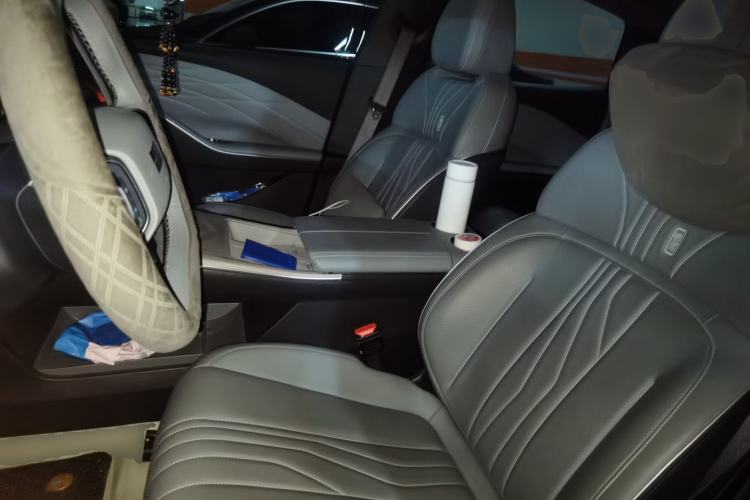 Used Geely Galaxy E8 2024 550 km Range Rear-Drive MAX Left Front Seat
