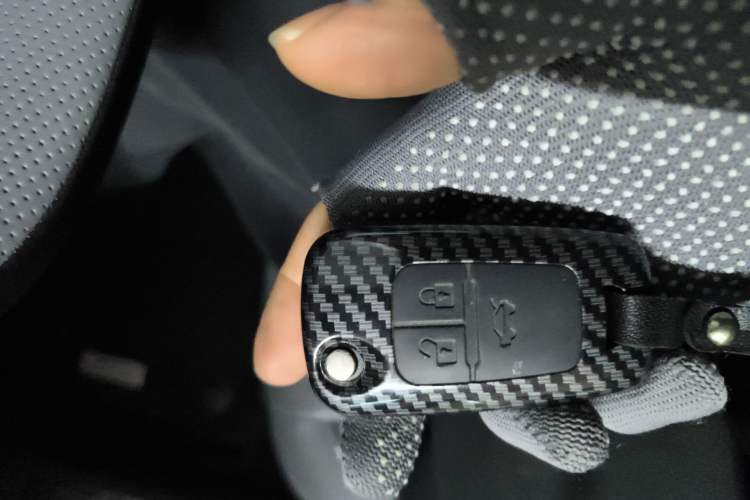 Used Geely Galaxy E8 2024 550 km Range Rear-Drive MAX Vehicle Key